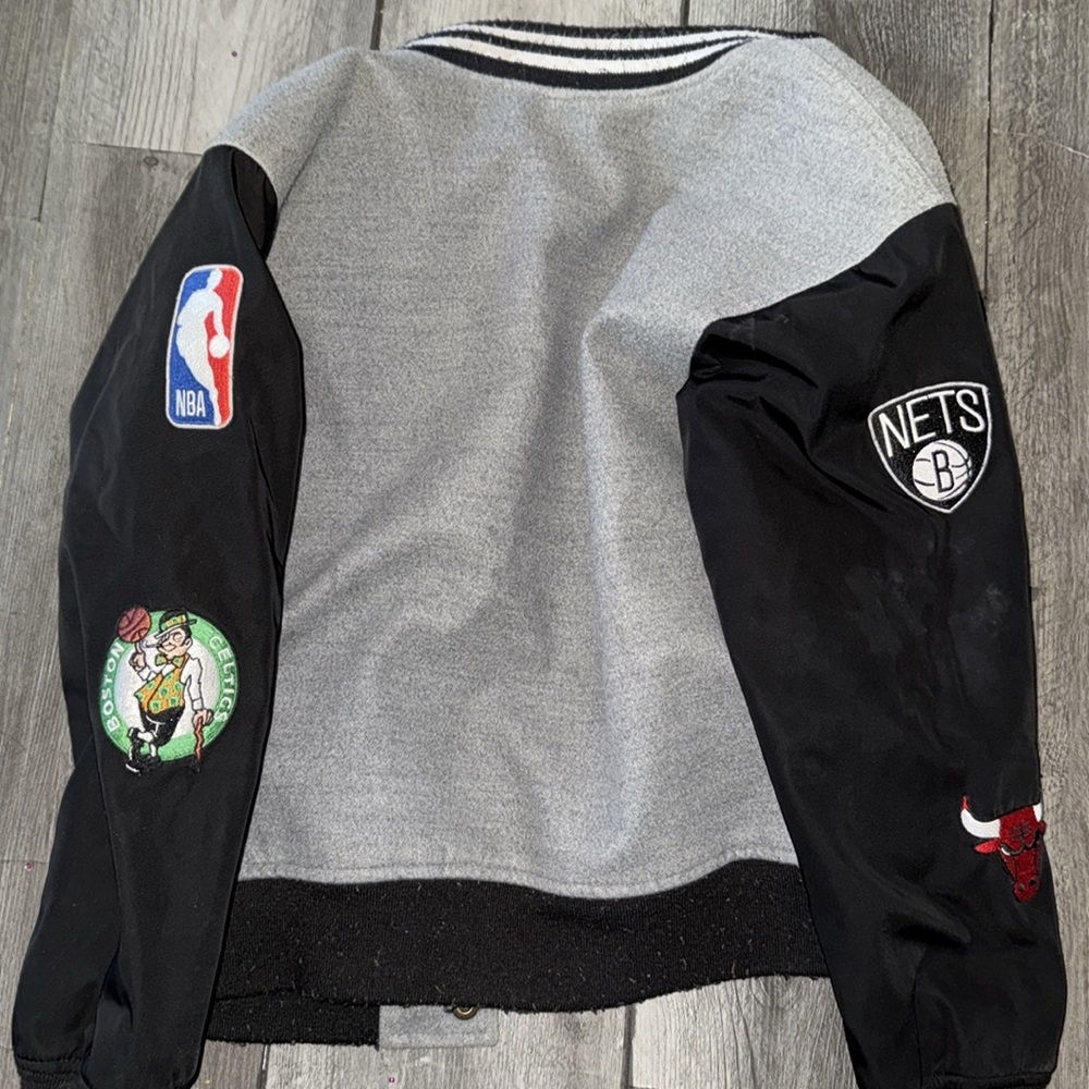 Abercrombie Kids Gray and Black NBA Jacket - Picture 6 of 8